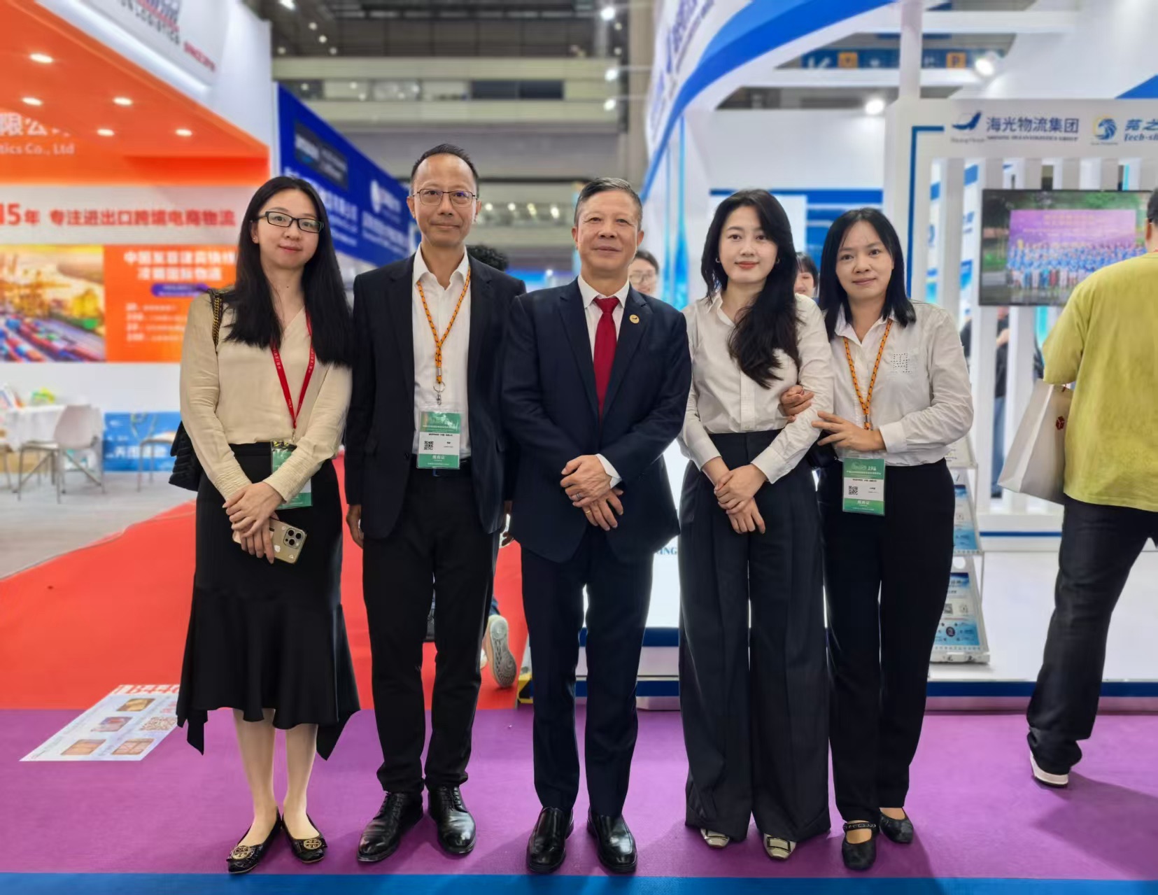 集团高管与HPL代表会面